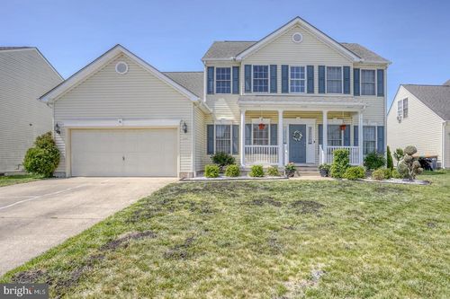 220 Nugent Loop, SMYRNA, DE, 19977-2211 | Card Image