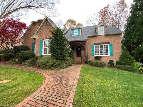330 Coventry Park Ln, Winston-Salem, NC, 27104-3676 | Card Image