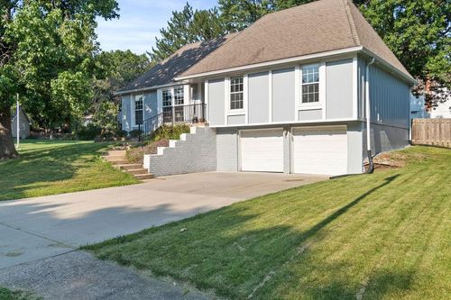 10303 Rosehill Rd, Overland Park, KS, 66215-2248 | Card Image