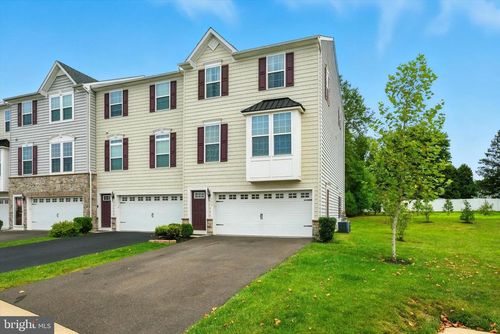 157 Arbor Blvd, PERKASIE, PA, 18944-1217 | Card Image