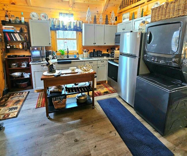 481 Clinch Dr, House other with 2 bedrooms, 1 bathrooms and null parking in Pounding Mill VA | Image 10