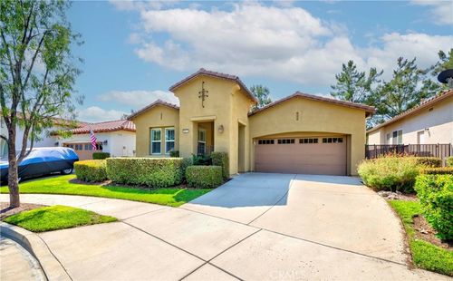 9371 Pioneer Ln, Corona, CA, 92883 | Card Image