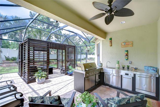 8433 Alberata Vista Dr, House other with 2 bedrooms, 2 bathrooms and null parking in Tampa FL | Image 48