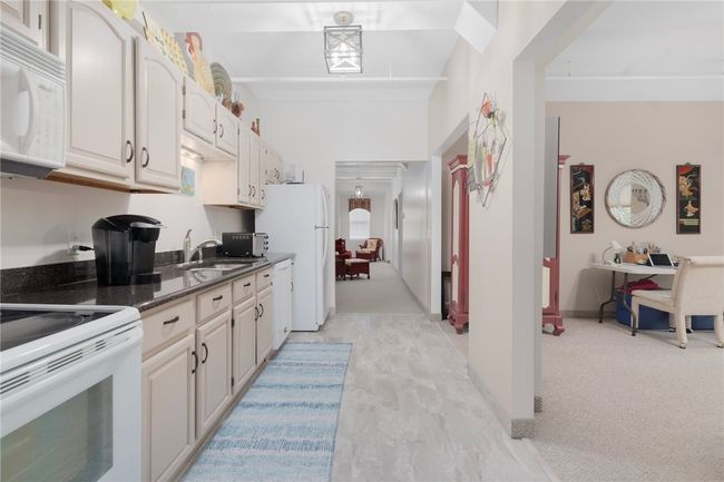 APT-12 - 148 Bernon St, Condo with 2 bedrooms, 1 bathrooms and 2 parking in Woonsocket RI | Image 7