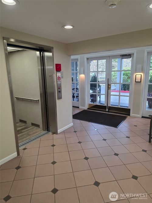 unit-302-8260 53rd Ave W, Mukilteo, WA, 98275-2671 | Card Image