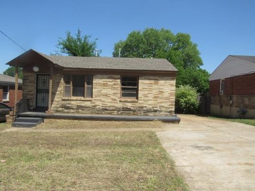 1490 Lockhaven Ave, Memphis, TN, 38106-8532 | Card Image