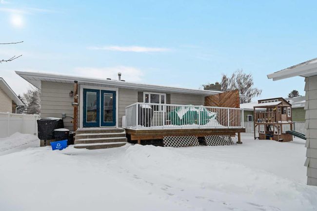 80 Best Cres, House detached with 4 bedrooms, 2 bathrooms and 2 parking in Red Deer AB | Image 4