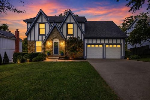 6832 Alden Street, Shawnee, KS, 66216 | Card Image