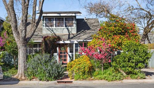 4901 V Street, Sacramento, CA, 95817 | Card Image