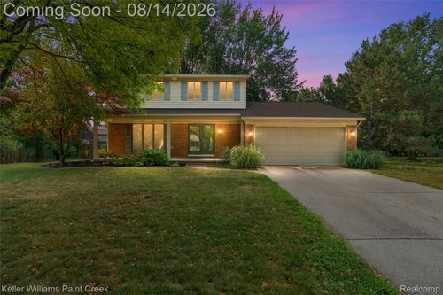 346 Folkstone Ct, Troy, MI, 48085-3225 | Card Image