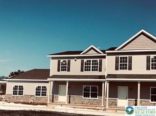 321-321 S Fork Dr, Forks Twp, PA, 18040-7406 | Card Image
