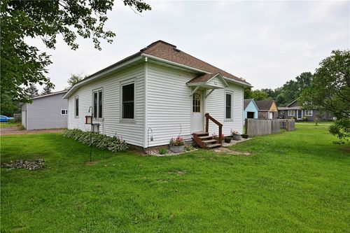 428 7th St, Chetek, WI, 54728-9105 | Card Image