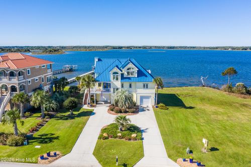 31 Osprey Dr, N Topsail Beach, NC, 28460-9290 | Card Image