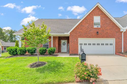 7811 Thomas Henry Way, Knoxville, TN, 37938-3044 | Card Image