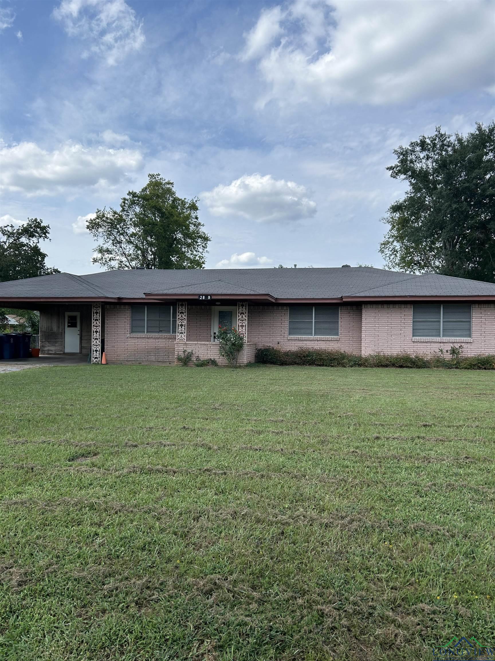 Darwin St, Kilgore, TX 75662