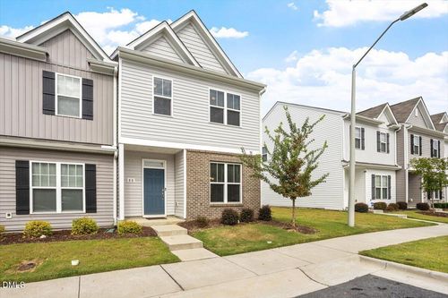 80 Liam St, Clayton, NC, 27520-5161 | Card Image