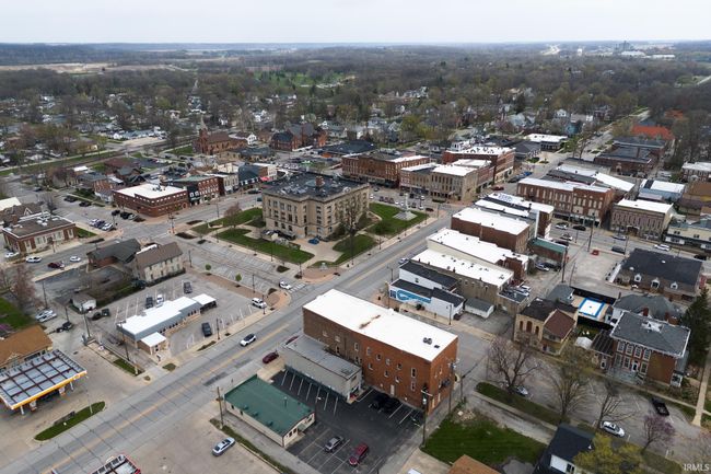 208 S Market St, Home with 0 bedrooms, 20 bathrooms and null parking in Delphi IN | Image 4