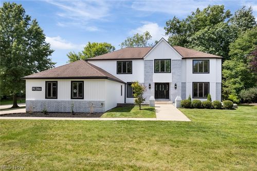19286 Saratoga Trl, Strongsville, OH, 44136-7259 | Card Image