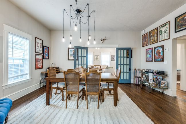 705 S Glasgow Dr, House other with 3 bedrooms, 2 bathrooms and null parking in Dallas TX | Image 7