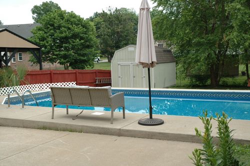 1327 Bluebonnet Dr, Clarksville, TN, 37042-1567 | Card Image