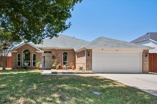 704 Oakridge Dr, Lake Dallas, TX, 75065-2282 | Card Image