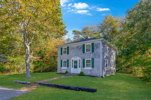 11 Captains Ln, Mattapoisett, MA, 02739-2032 | Card Image