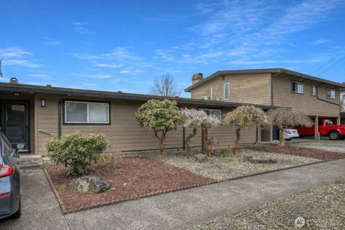 629 Terrace Ave, Aberdeen, WA, 98520-2735 | Card Image