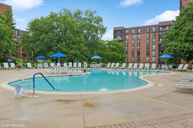 UNIT-103E - 125 Acacia Cir, Condo with 3 bedrooms, 3 bathrooms and 74 parking in Indian Head Park IL | Image 33