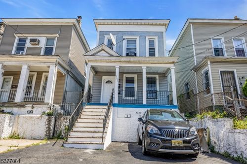 1088 Grove St, Irvington, NJ, 07111-4123 | Card Image