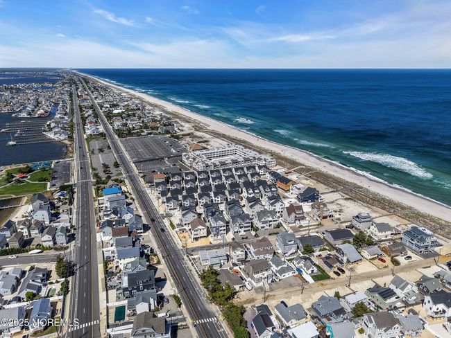 6 Shell Rd, Condo with 2 bedrooms, 3 bathrooms and 2 parking in Mantoloking NJ | Image 50