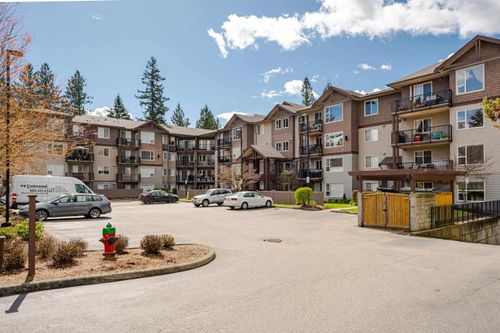 111-2581 Langdon St, Abbotsford, BC, V2T7A3 | Card Image
