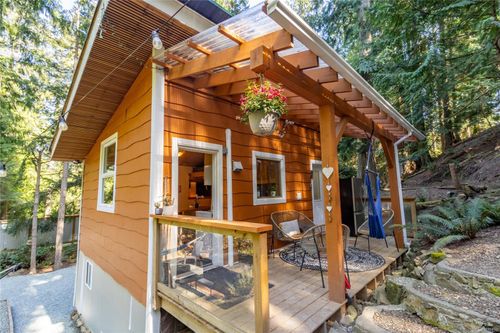 4617 Ketch Rd, Pender Island, BC, V0N2M2 | Card Image