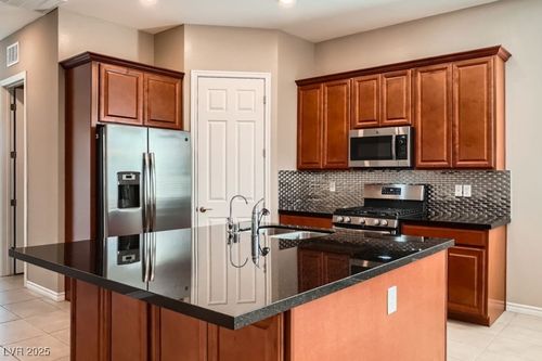 208 Coltrane Canyon Ave, Henderson, NV, 89011-5466 | Card Image