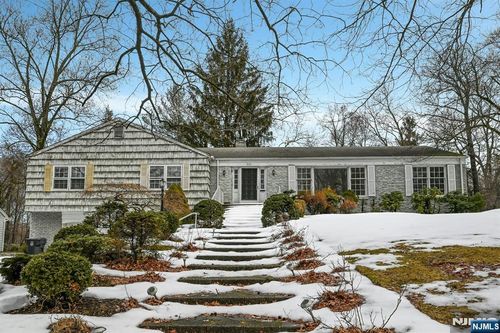 229 Allison Ct, Englewood, NJ, 07631-4301 | Card Image
