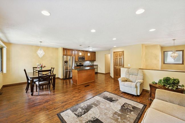 1427 4 Th St W, Townhouse with 3 bedrooms, 2 bathrooms and null parking in Hastings MN | Image 4