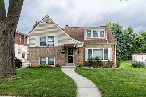 8024 S Christie Avenue, Lyons, IL, 60534 | Card Image