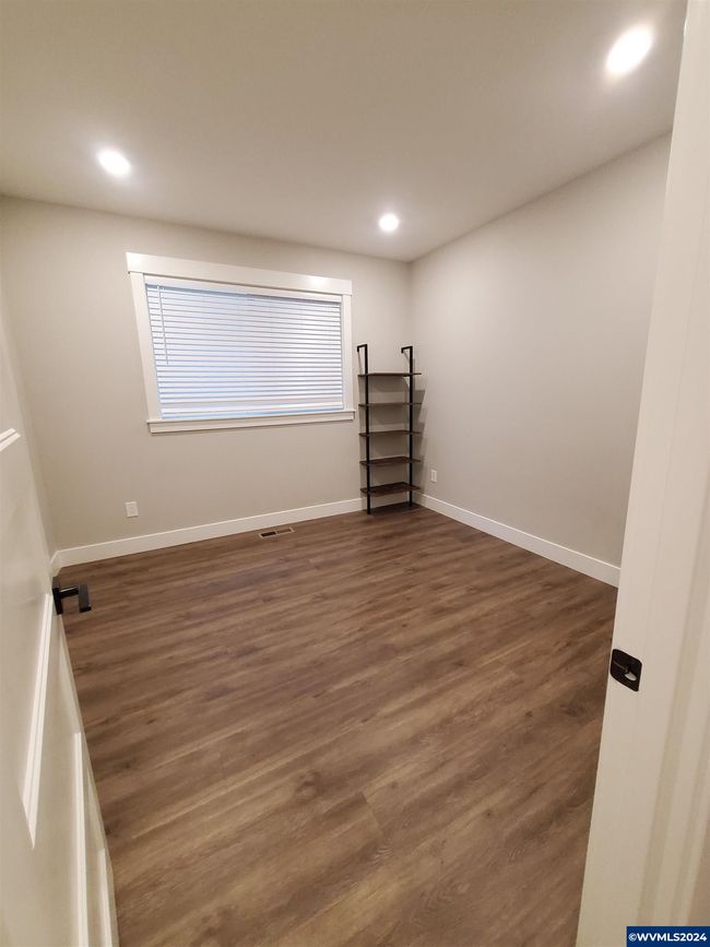 5299 Davis St Se, House other with 4 bedrooms, 3 bathrooms and null parking in Turner OR | Image 25