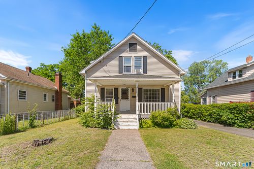 17 Whitney St, East Hartford, CT, 06118-1144 | Card Image