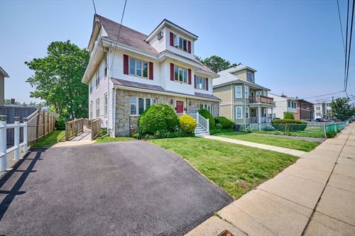 15 Hamilton Street, Boston, MA, 02136 | Card Image