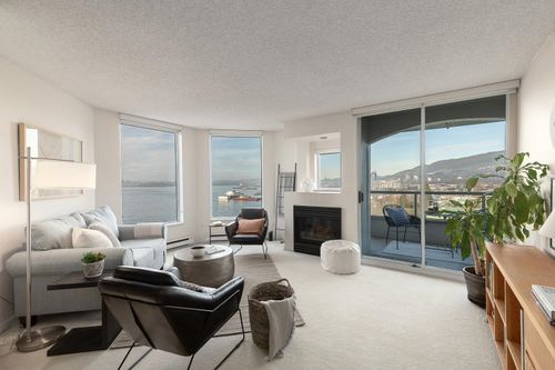 808-168 Chadwick Crt, North Vancouver, BC, V7M3L4 | Card Image