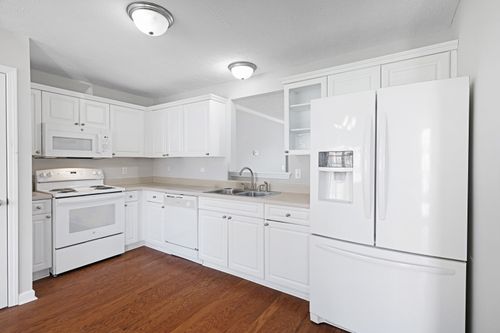 apt-21-2120 Lebanon Pike, Nashville, TN, 37210-2436 | Card Image