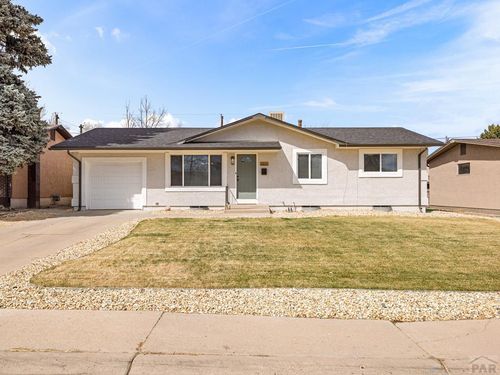 3801 Brookfield Ln, Pueblo, CO, 81005-3329 | Card Image