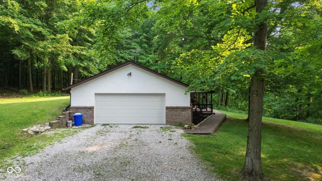 Attached garage | Image 23