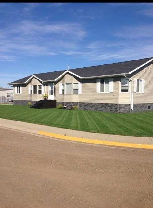 310 1 Street, Tilley, AB, T0J3K0 | Card Image