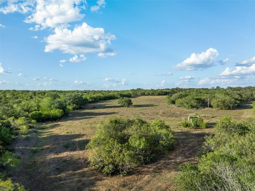 399 Seals Creek Rd, Lockhart, TX, 78644-2661 | Card Image