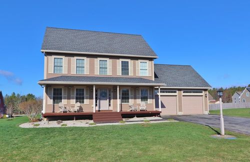 50 Rolling Meadow Dr, Bangor, ME, 04401-8802 | Card Image