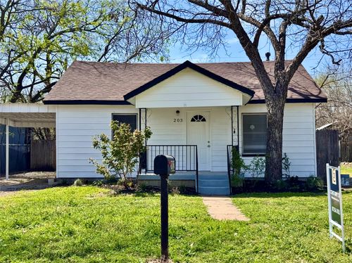 203 East Pl, White Settlement, TX, 76108-2159 | Card Image