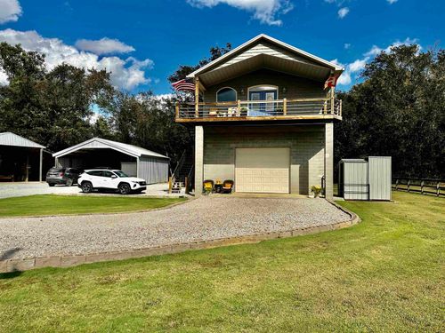 3060 Catfish Ln, Crump, TN, 38327-3767 | Card Image