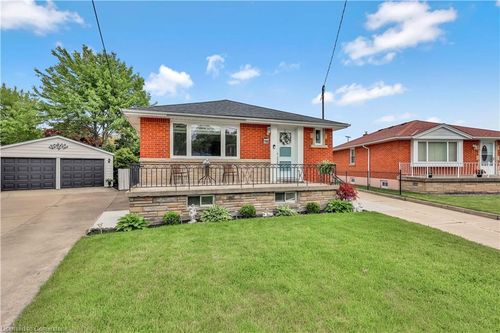 79 Castlefield Dr, Hamilton, ON, L8T3R1 | Card Image