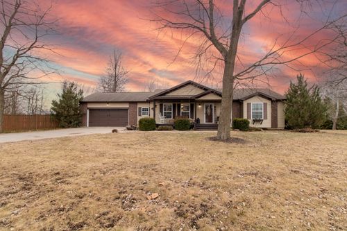 201 Pearl St, Kappa, IL, 61738-1865 | Card Image